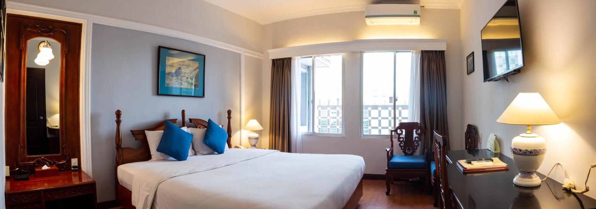 Royal Hotel Saigon Хошимин Экстерьер фото