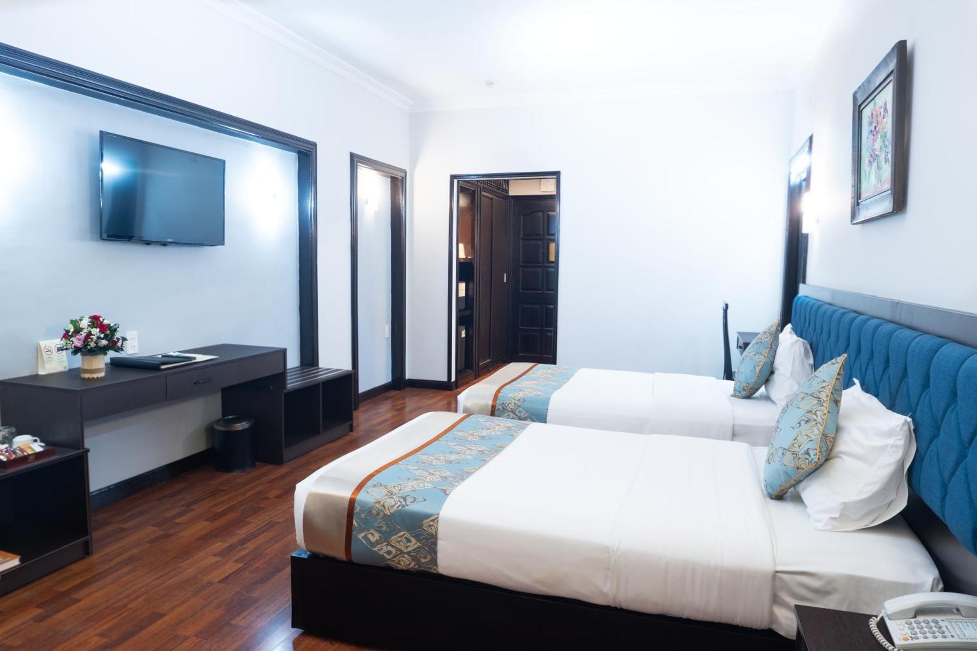 Royal Hotel Saigon Хошимин Экстерьер фото