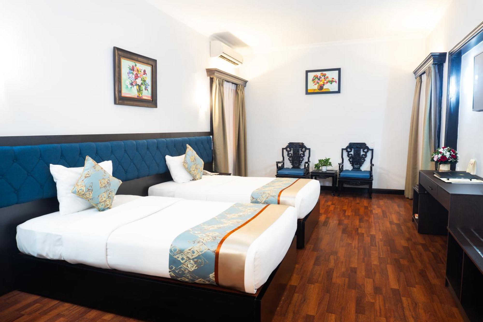 Royal Hotel Saigon Хошимин Экстерьер фото
