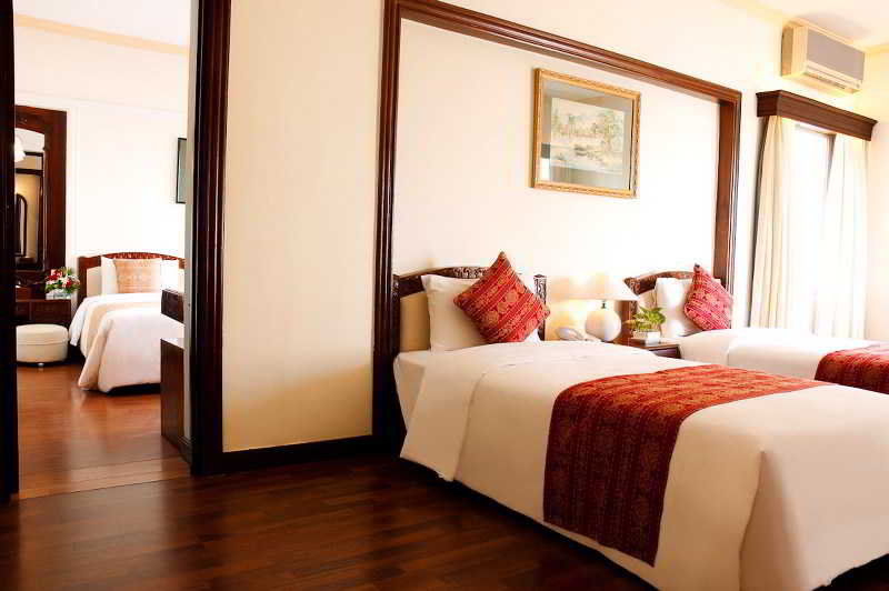 Royal Hotel Saigon Хошимин Экстерьер фото