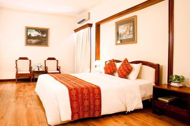 Royal Hotel Saigon Хошимин Экстерьер фото