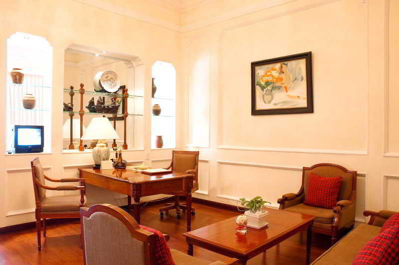 Royal Hotel Saigon Хошимин Экстерьер фото